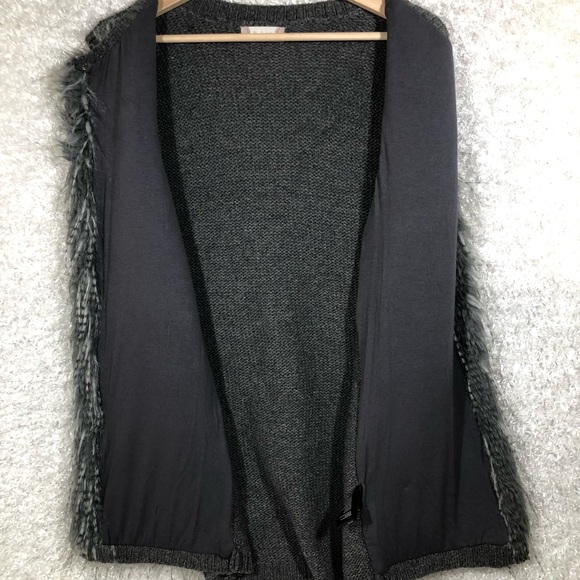 Altar’d State Faux Fur Vest - Picture 2 of 8